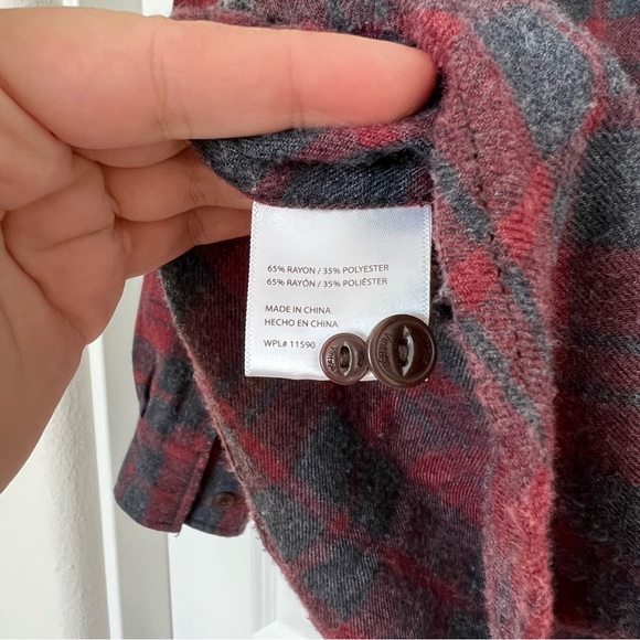 Men’s Weatherproof plaid button up - Picture 5 of 11